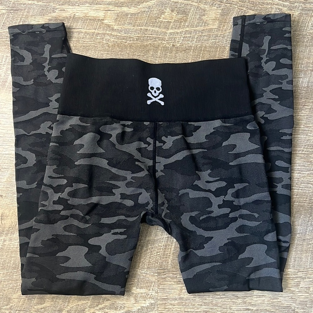 Soul by SoulCycle Black & Grey Camo Seamless Leggings Size Small